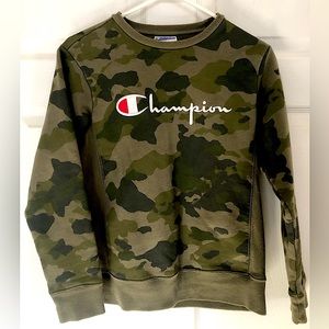 NEWAuthentic Champion Sweatshirt in camouflage